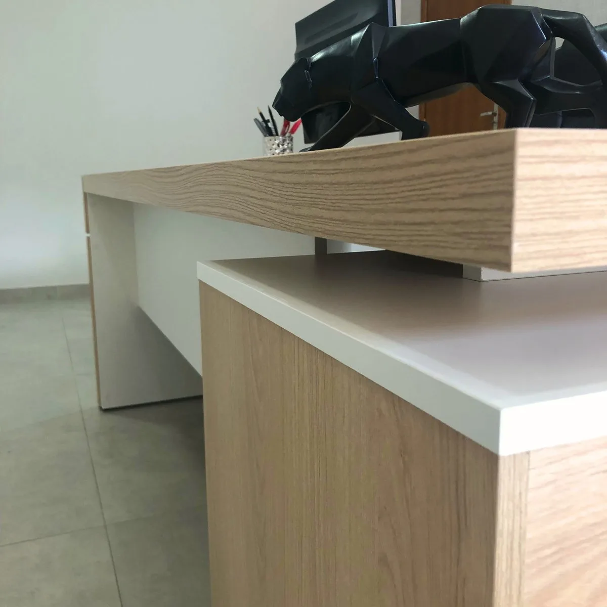 Estação Diretoria Tamburato Connect - Carvalho/Branco - 7 - Móveis Curitiba | Moveirama