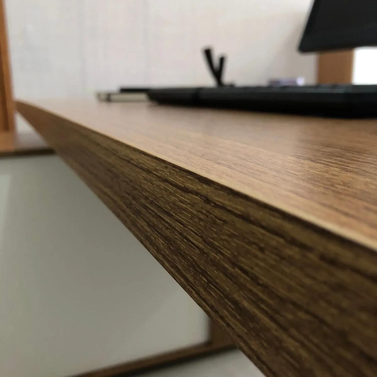 Estação Gerência Connect - Y37 Connect - Freijó/Branco