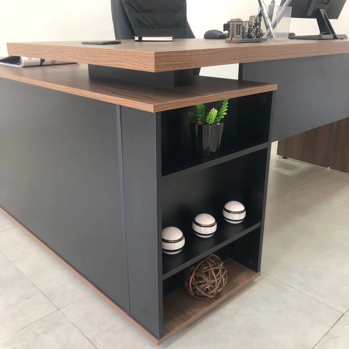 Estação Gerência Connect - Y37 Connect - Nogal/Preto