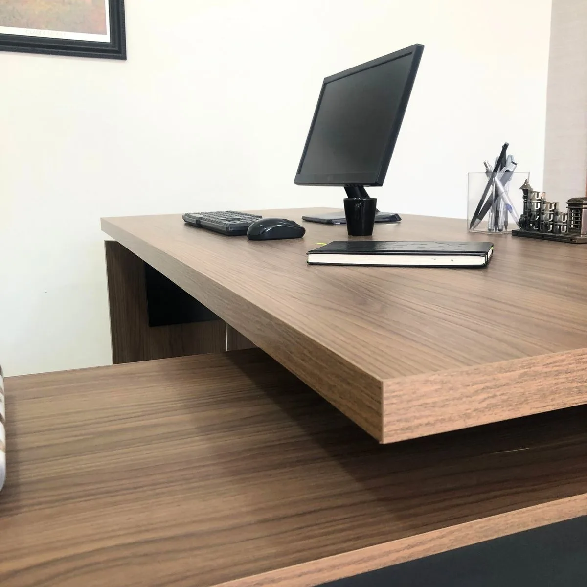 Estação Gerência Connect - Y37 Connect - Nogal/Preto