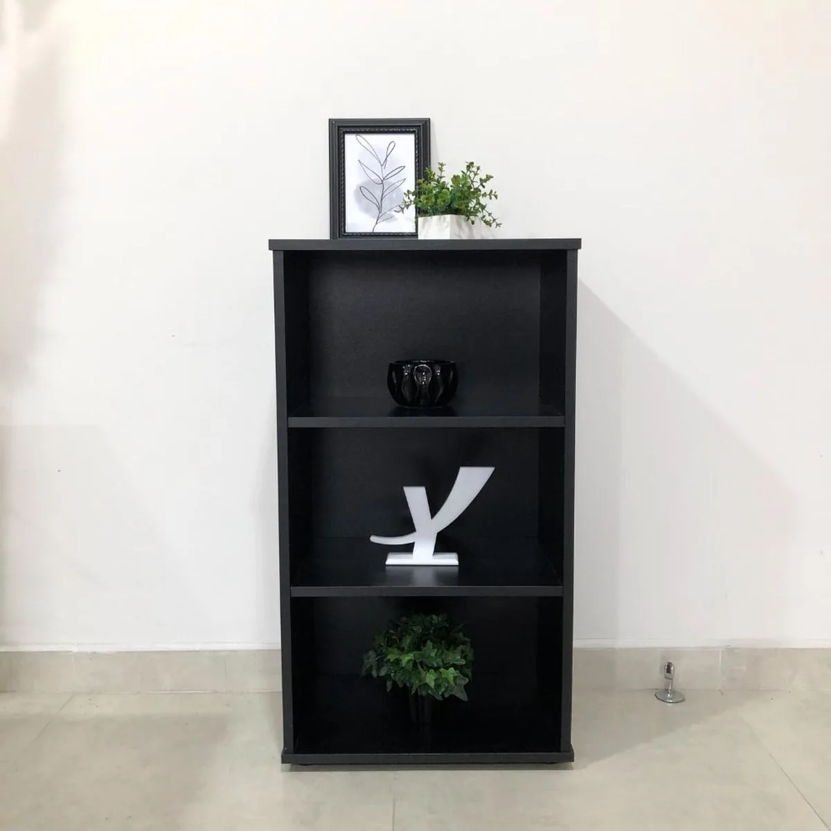 Estante Clean 450x812 na cor Preto