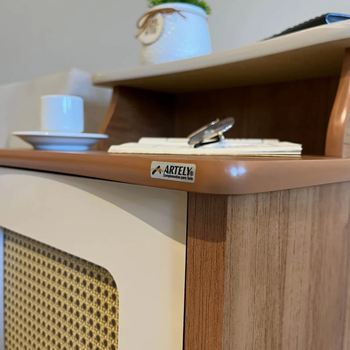 Mesa de Apoio Charlotte - Cinamomo C / Off White - 3 - Móveis Curitiba | Moveirama