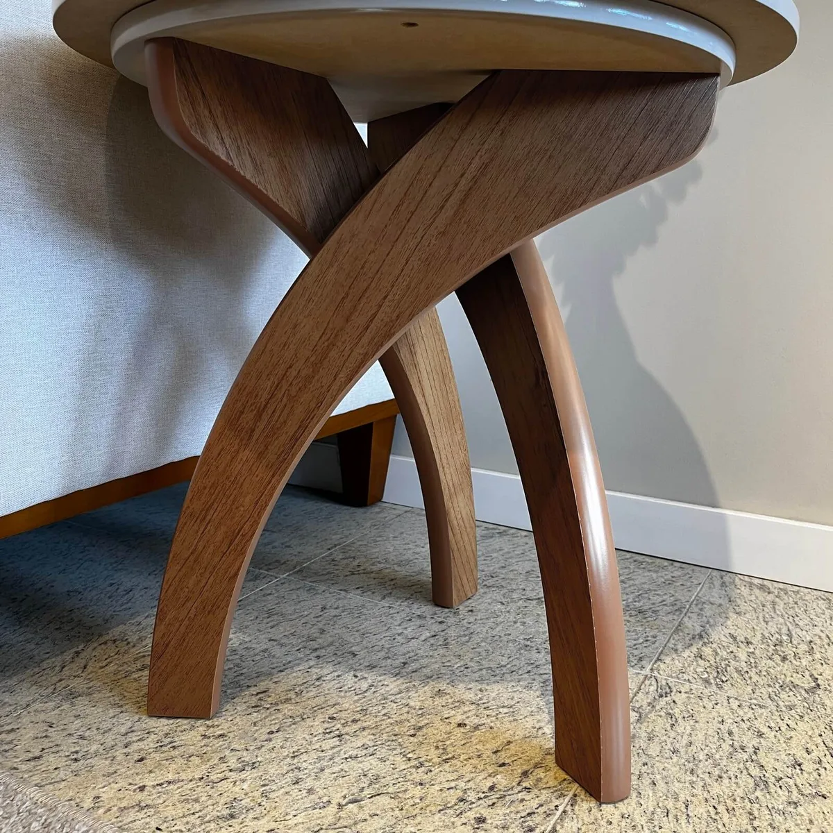 Mesa de Apoio Jade - Cinamomo C / Off White - 2 - Móveis Curitiba | Moveirama