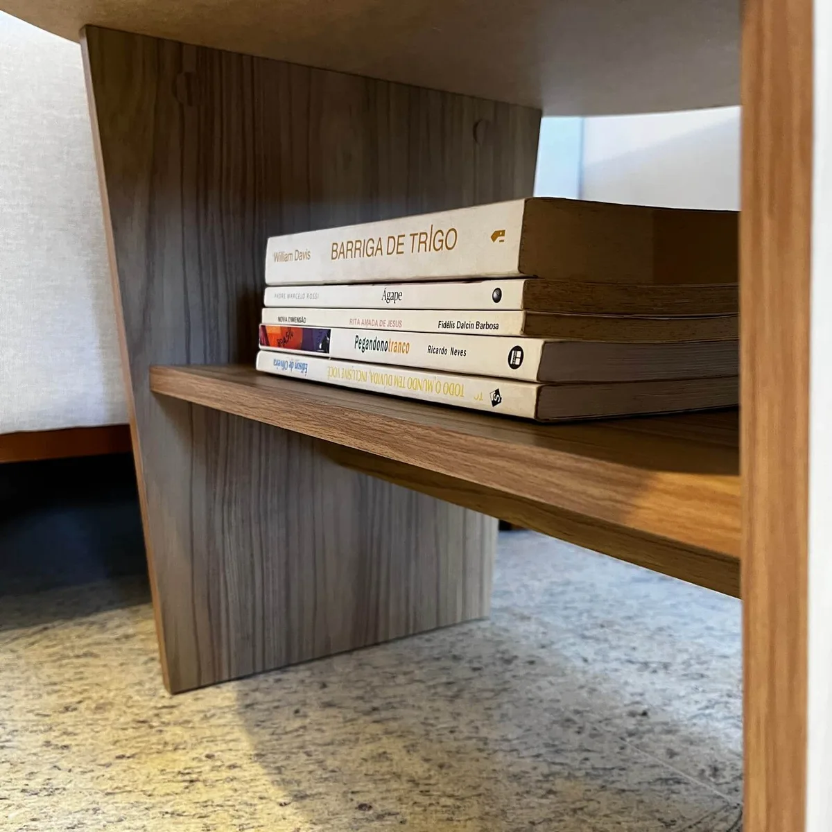 Mesa de Apoio Magnum - Carvalho - 8 - Móveis Curitiba | Moveirama