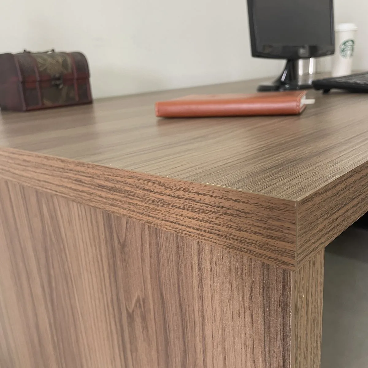 Mesa Chefia - Y37 - Nogal/Preto