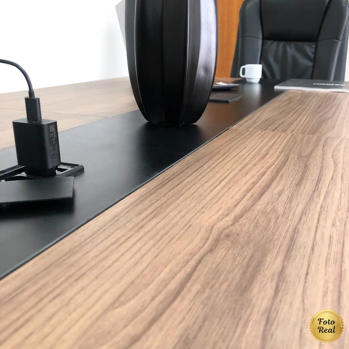 Mesa de Reunião Modular Y37 - Nogal/Preto