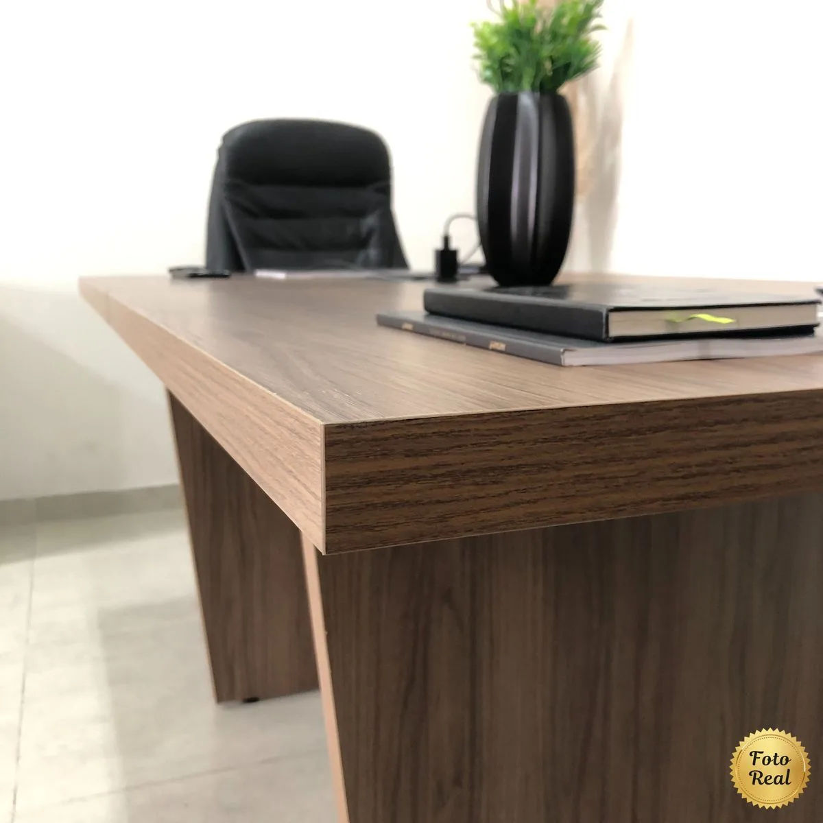Mesa de Reunião Modular Y37 - Nogal/Preto
