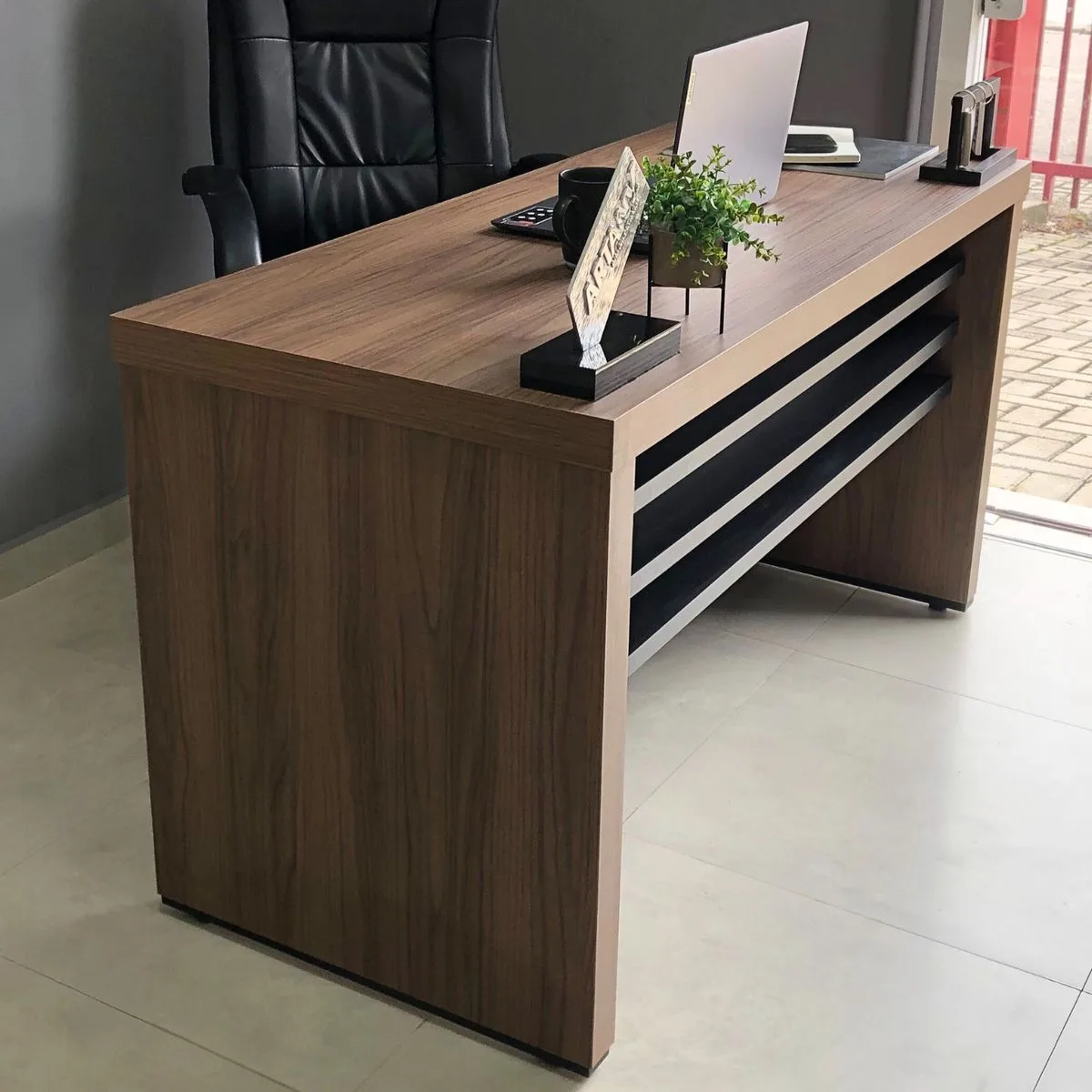 Mesa Tamburato 1400 - Nogal/Preto