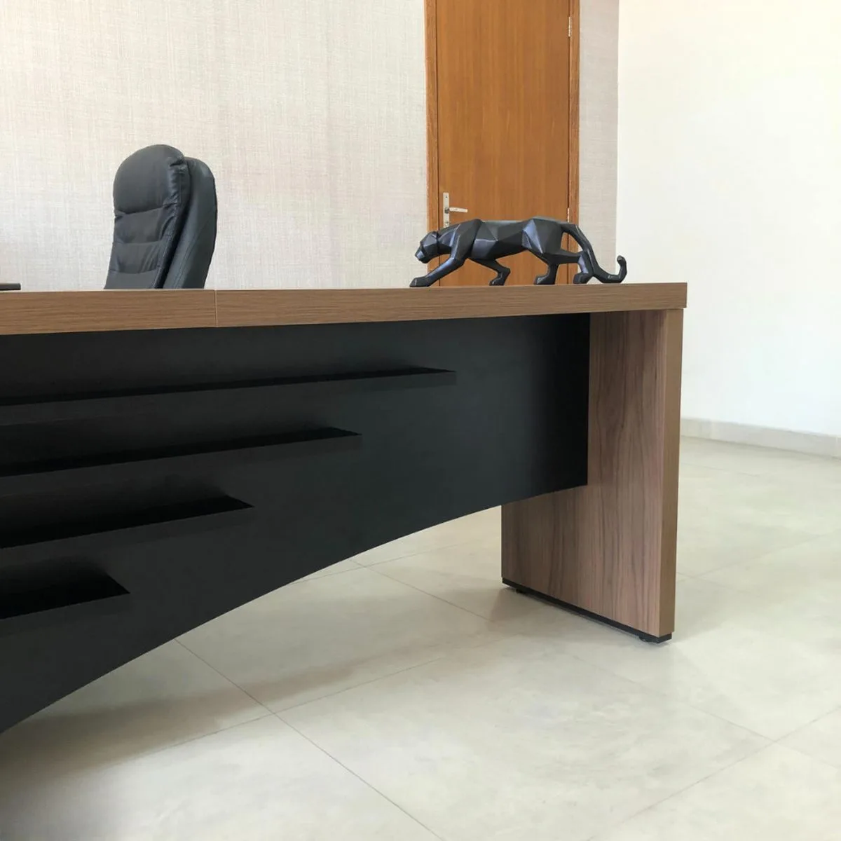 Mesa Tamburato Diretor Le - Nogal/Preto