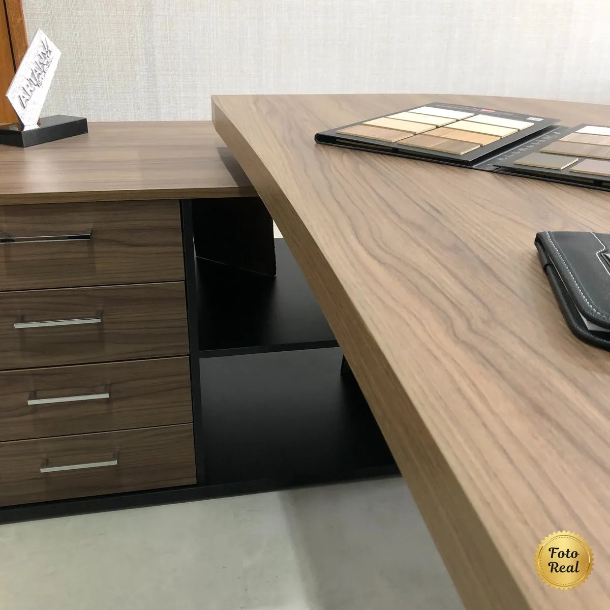 Mesa Tamburato Presidente - Nogal/Preto - 13