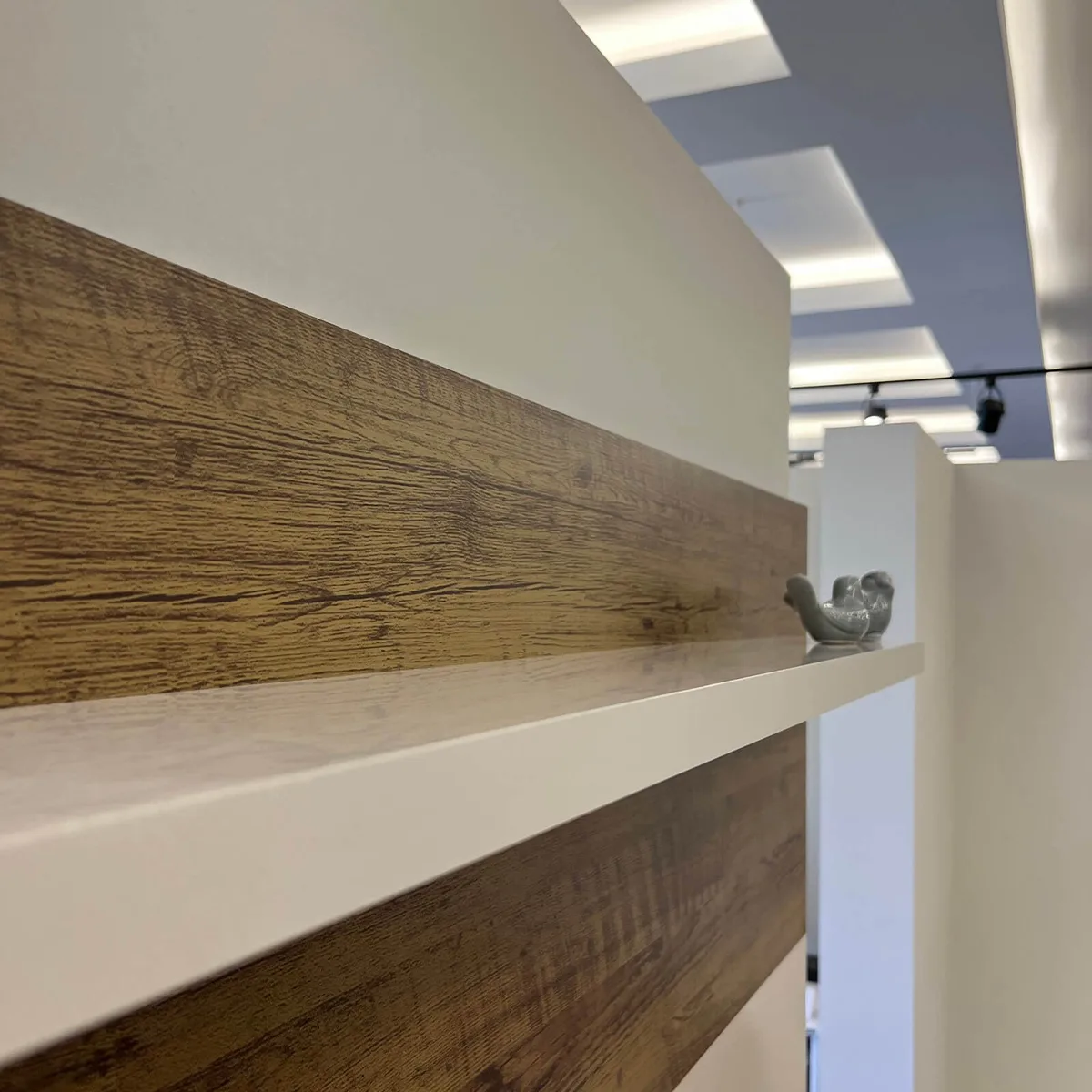 Painel Monza - Pinho C / Off White - 5 - Móveis Curitiba | Moveirama